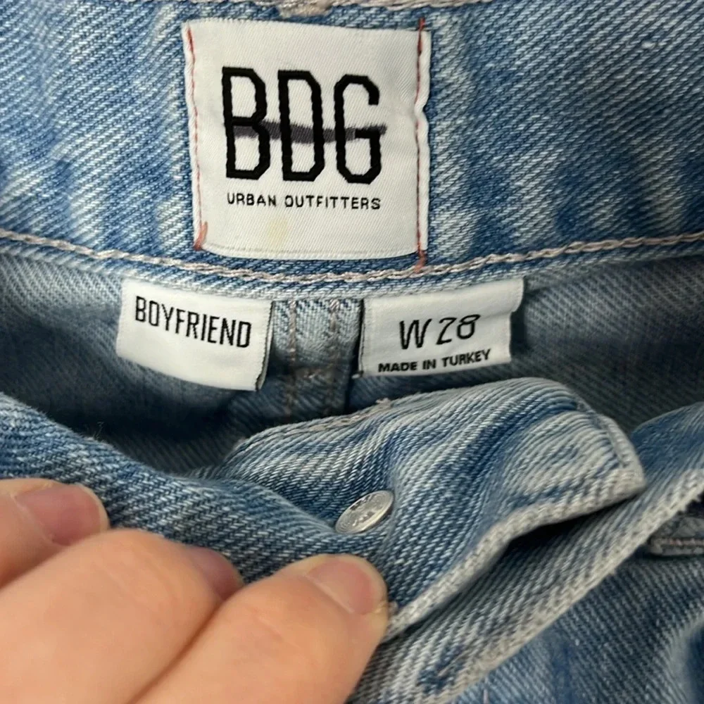 BDG Urban Outfitters Destroyed Modern Boyfriend Jeans - Picture 3 of 8